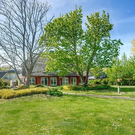 Reethaus Strandzeit In - Haushaelfte 1 Lobbe