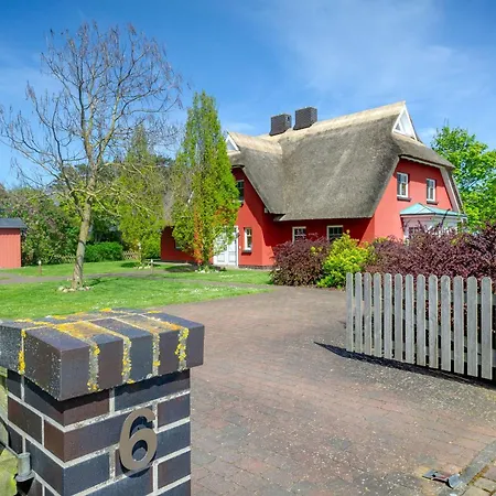 Reethaus Strandzeit In - Haushaelfte 1 Lobbe