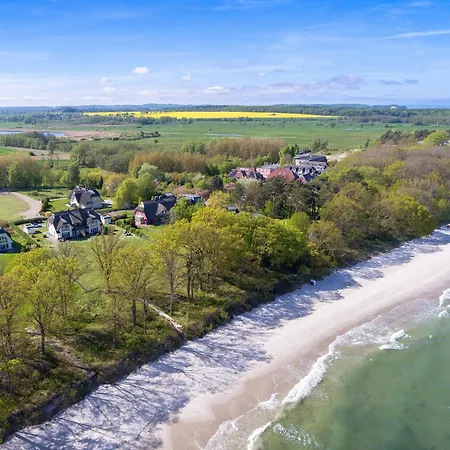 Reethaus Strandzeit In - Haushaelfte 1 * Lobbe