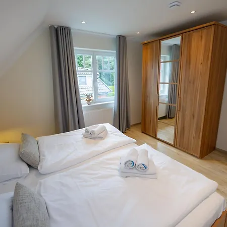 Reethaus Strandzeit In - Haushaelfte 1 Prázdninový dům *